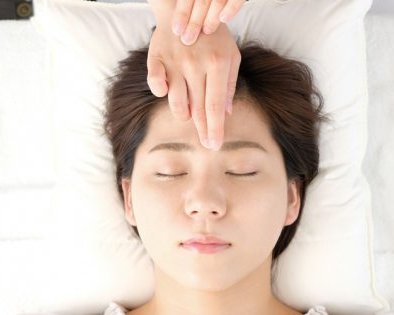 Правда ли акупрессура поможет снять головную боль без таблеток